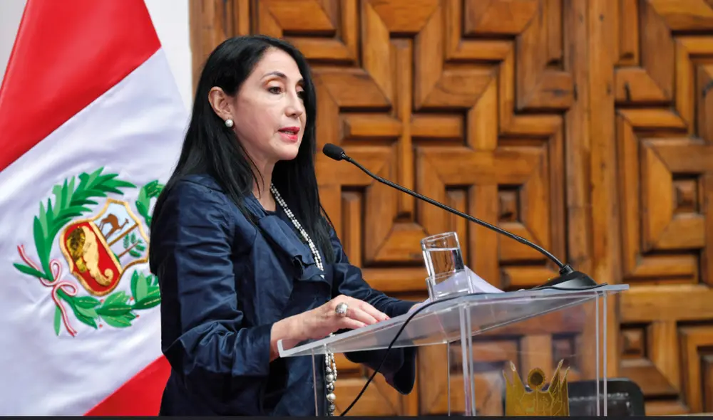 Astete forma parte del equipo que coordinó el arribo de las primeras dosis de vacunas contra el coronavirus. Foto: Ministerio de Relaciones Exteriores