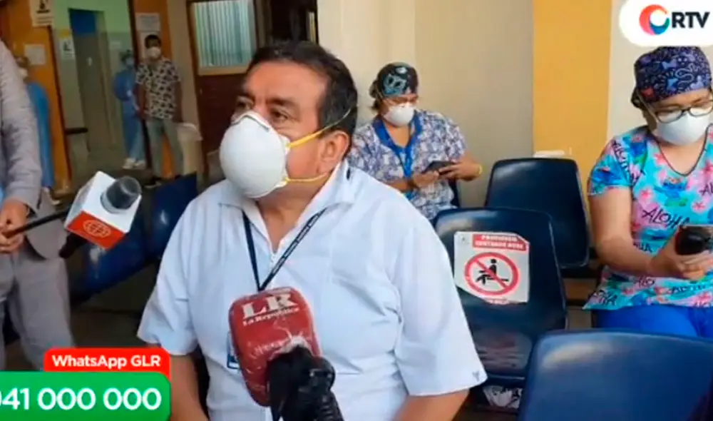 Carlos Santillán fue el primer médico vacunado en el Hospital San Bartolomé. Foto: URPI-GLR Carlos Santillán fue el primer médico vacunado en el Hospital San Bartolomé. Foto: URPI-GLR