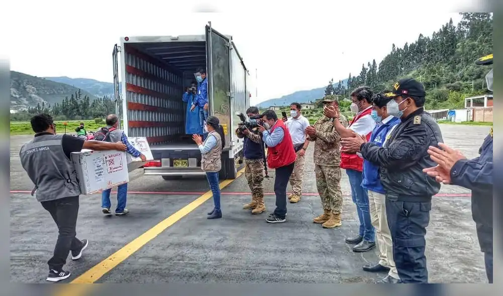 Personal de salud será el primero en recibir la primera dosis. Foto: CC-FF. AA. Personal de salud será el primero en recibir la primera dosis. Foto: CC-FF. AA.