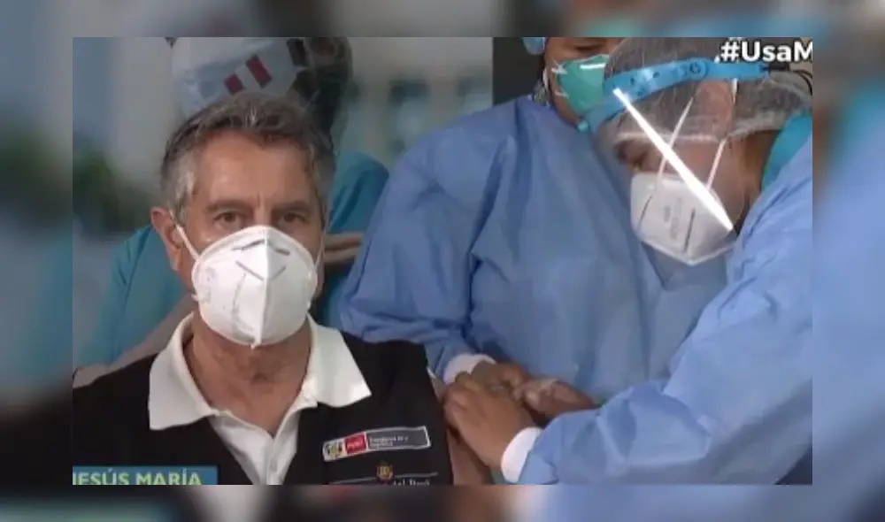 Francisco Sagasti fue inmunizado en el Hospital Militar de Lima este martes en la noche. Foto: captura Canal N Francisco Sagasti fue inmunizado en el Hospital Militar de Lima este martes en la noche. Foto: captura Canal N
