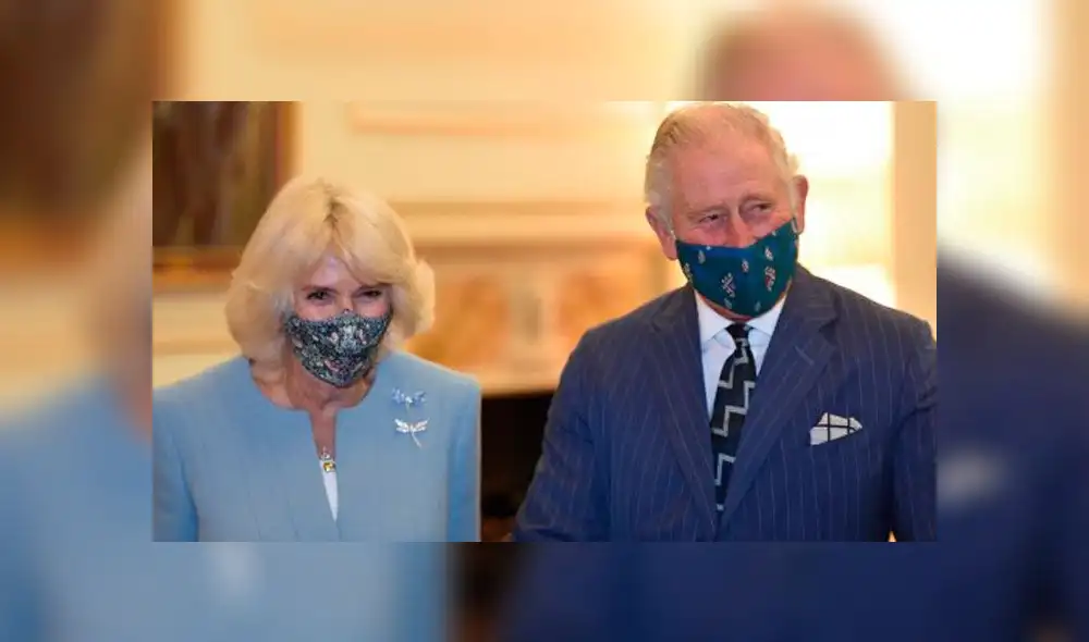 El príncipe Carlos y su hijo mayor Guillermo contrajeron, de una forma leve, la COVID-19 en la primavera de 2020.  Foto: AFP