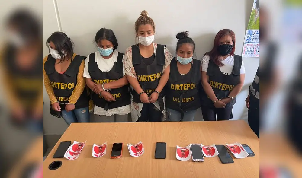 Detenidas estaban extorsionando a un empresario constructor de Virú. Foto: PNP Detenidas estaban extorsionando a un empresario constructor de Virú. Foto: PNP