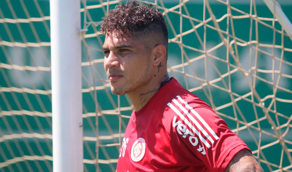 Paolo Guerrero volvió a los trabajos en grupo con el Internacional de Porto Alegre. Foto: Internacional