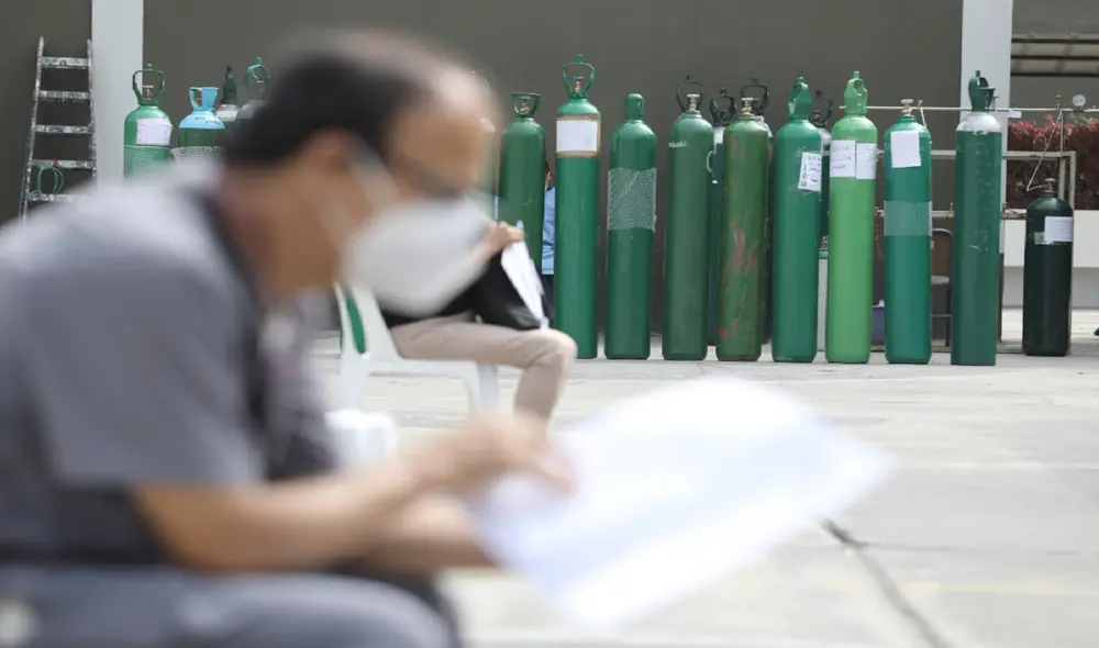 Desde Chile precisaron que se trata de "oxígeno líquido que después se pone en tanques especiales para ser usado como oxígeno medicinal". Foto: Jorge Cerdán/La República Desde Chile precisaron que se trata de "oxígeno líquido que después se pone en tanques especiales para ser usado como oxígeno medicinal". Foto: Jorge Cerdán/La República