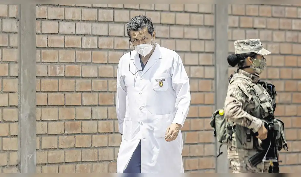 Citado. Médico Germán Málaga irá a Fiscalización por vacuna. Foto: Antonio Melgarejo / La República Citado. Médico Germán Málaga irá a Fiscalización por vacuna. Foto: Antonio Melgarejo / La República