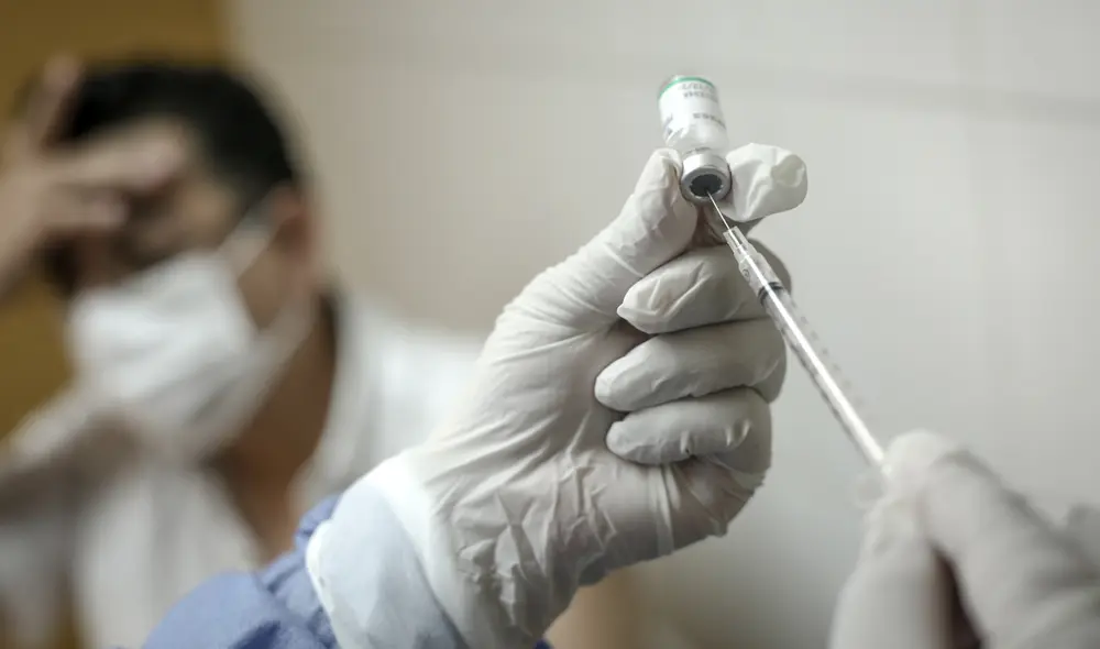 También bajó el porcentaje de peruanos que no quiere vacunarse contra la COVID-19. Foto: John Reyes, La República