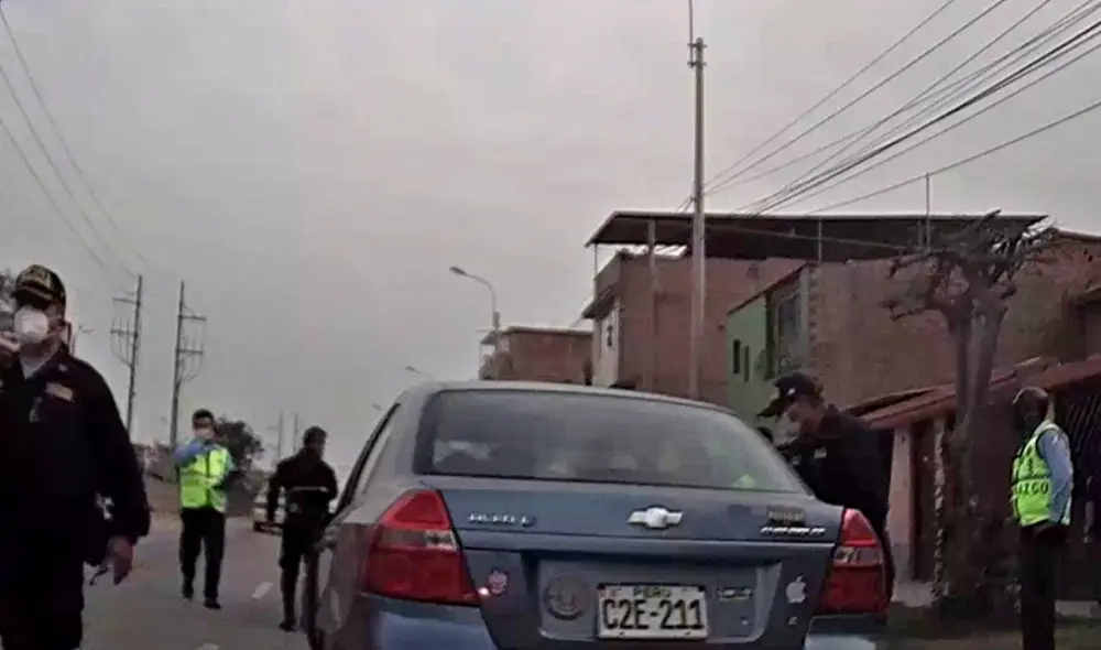 Sereno fue alertado de presencia de ladrones a la altura de puente Atocongo y los persiguió hasta la avenida Pedro Miota. Foto: Municipalidad de Surco Sereno fue alertado de presencia de ladrones a la altura de puente Atocongo y los persiguió hasta la avenida Pedro Miota. Foto: Municipalidad de Surco