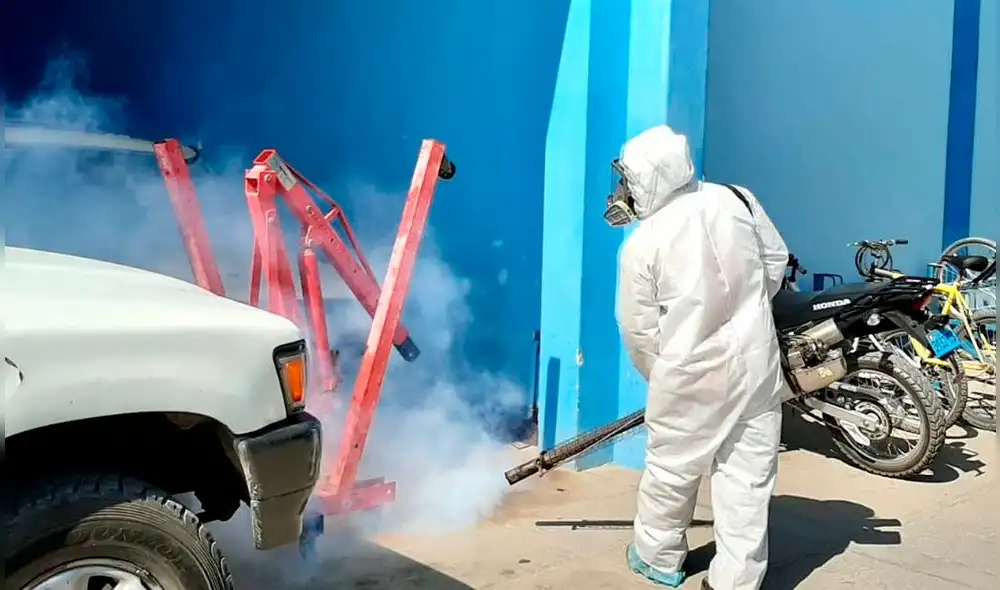 Geresa ha programado la fumigación de los hospitales en los que recibieron los casos importados de dengue. Foto: Geresa