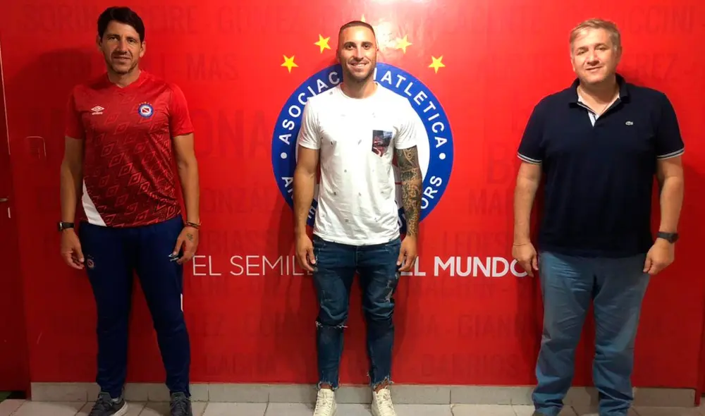 Emanuel Herrera fue dos veces campeón con Sporting Cristal y en ambos títulos fue el máximo goleador. Foto: Twitter / @AAAJoficial Emanuel Herrera fue dos veces campeón con Sporting Cristal y en ambos títulos fue el máximo goleador. Foto: Twitter / @AAAJoficial