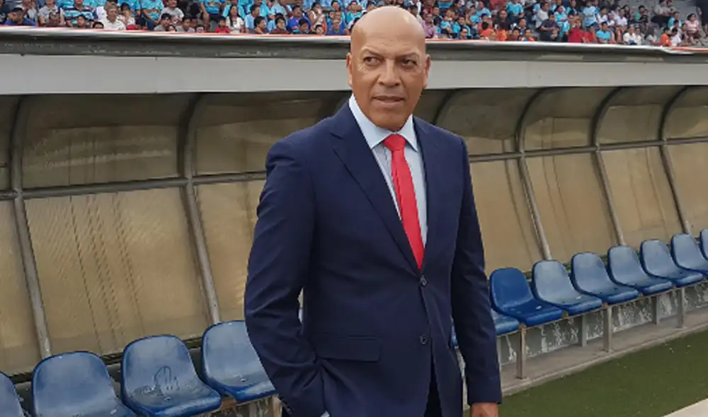 Roberto Mosquera levantó el título 2020 de la Liga 1 con Sporting Cristal. Foto: GLR