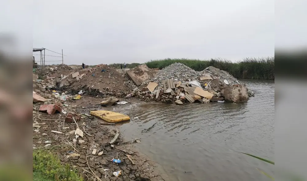 Los basurales en la playa La Bocana son un foco infeccioso para los vecinos. Foto: MDVLH