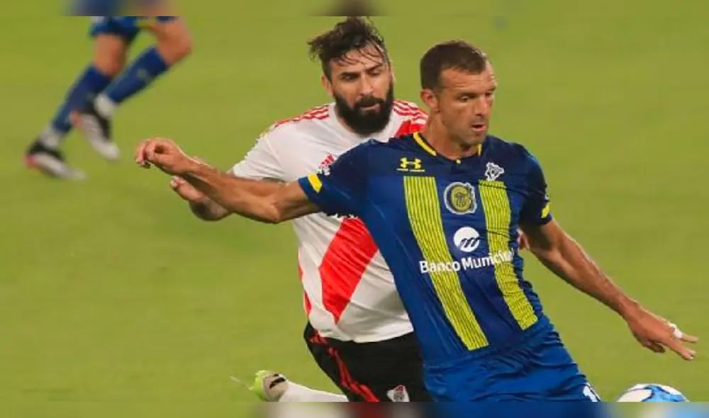 River Plate vs. Rosario Central juegan en el estadio 'Monumental'. Foto: EFE