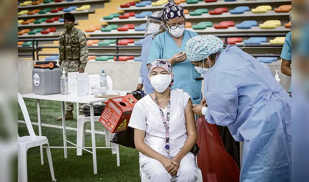 10-02-2021 JR JOHN REYES

MEDICOS
ENFERMERAS
PEDIATRAS
VACUNA
SINOPHARM
ATE VITARTE
COMPLEJO DEPORTIVO OLLANTAYTAMBO
PRIMERA LINEA
COVID19
PANDEMIA
CORONAVIRUS
