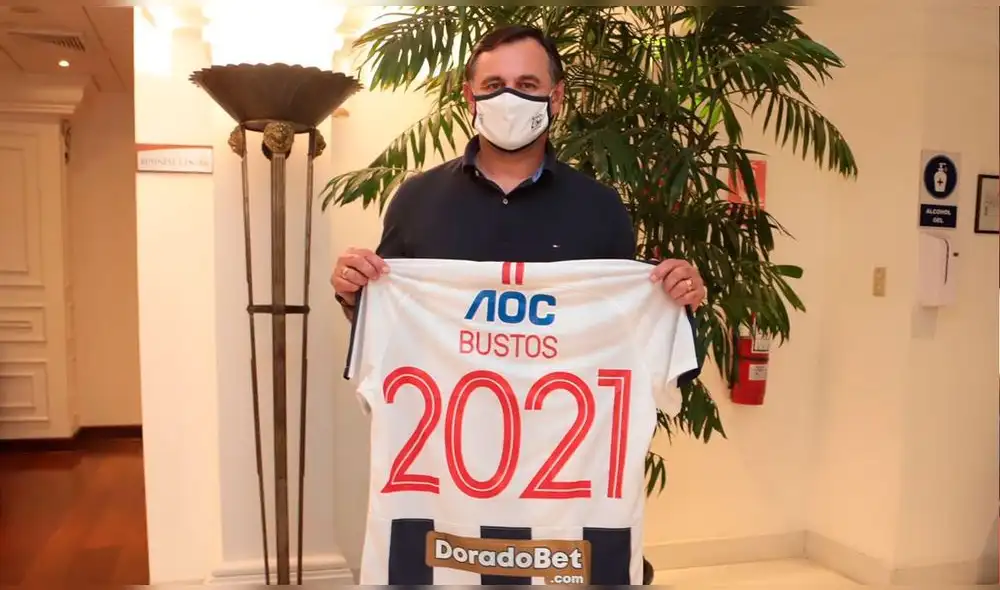 Carlos Bustos ya se encuentra en nuestro país para dirigir al club blanquiazul. Foto: Alianza Lima Carlos Bustos ya se encuentra en nuestro país para dirigir al club blanquiazul. Foto: Alianza Lima