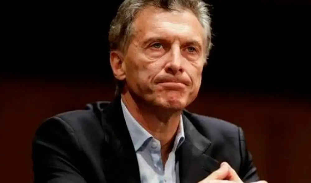 El expresidente de Argentina expresó su indignación frente a funcionarios y políticos que decidieron vacunarse contra la COVID-19 por delante de tantas personas de riesgo. Foto: EFE