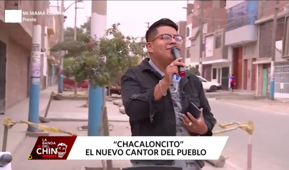 El padre del actor contó que usa un micrófono y un altavoz para pedir apoyo en Oquendo, lugar donde residen. Foto: captura América TV