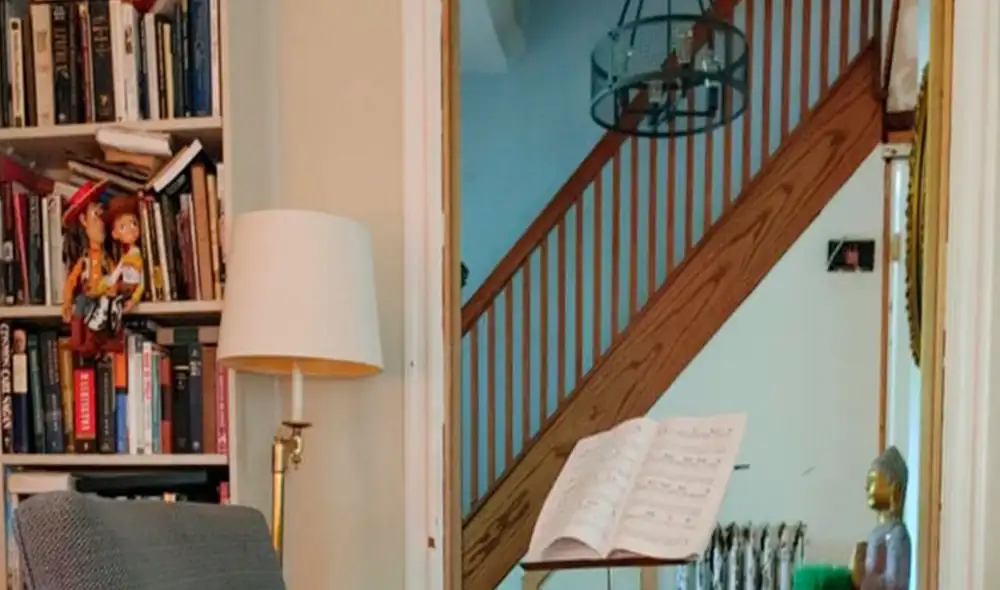 En menos de 10 segundos, debes resolver este desafío que consiste en localizar a un travieso felino que está oculto entre los objetos de su vivienda. Foto: Milenio En menos de 10 segundos, debes resolver este desafío que consiste en localizar a un travieso felino que está oculto entre los objetos de su vivienda. Foto: Milenio