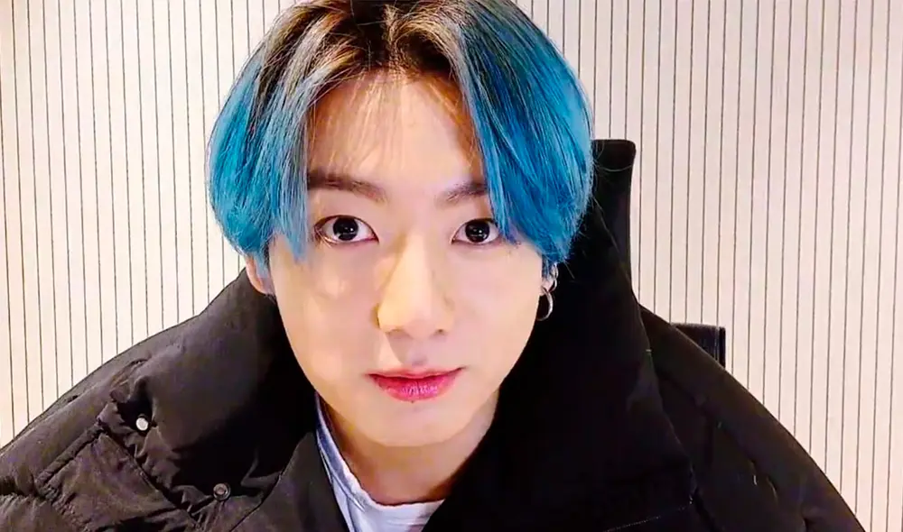 Jungkook apareció en VLive con el estilo de cabello que los fans habían visto solo en una foto previa. Créditos: captura VLive