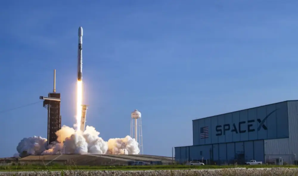 El propulsor del cohete Falcon 9 ya voló en otras siete misiones. Foto referencial: SpaceX