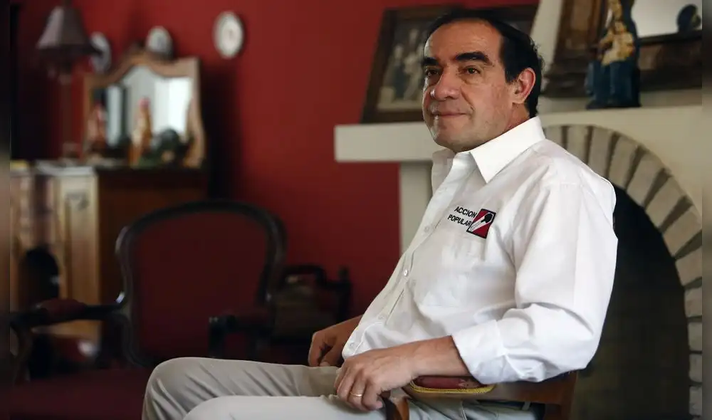 Lescano es un excongresista con años de experiencia política, y la está utilizando a su favor. Foto: Marco Cotrina/La República