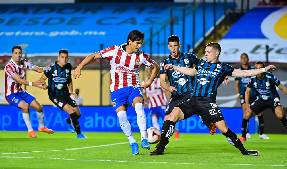 Chivas y Querétaro igualaron en la fecha 9 del Torneo Guard1anes Clausura 2021. Foto: Twitter La Afición Chivas y Querétaro igualaron en la fecha 9 del Torneo Guard1anes Clausura 2021. Foto: Twitter La Afición