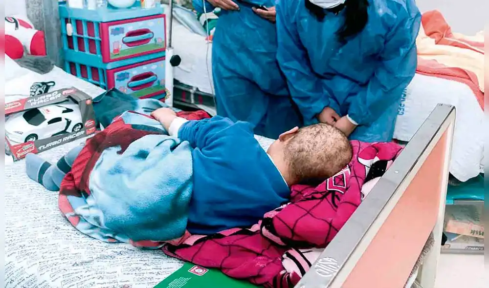 Padres de estos pequeños tienen que pasar peripecias para lograr que sus niños reciban tratamiento.