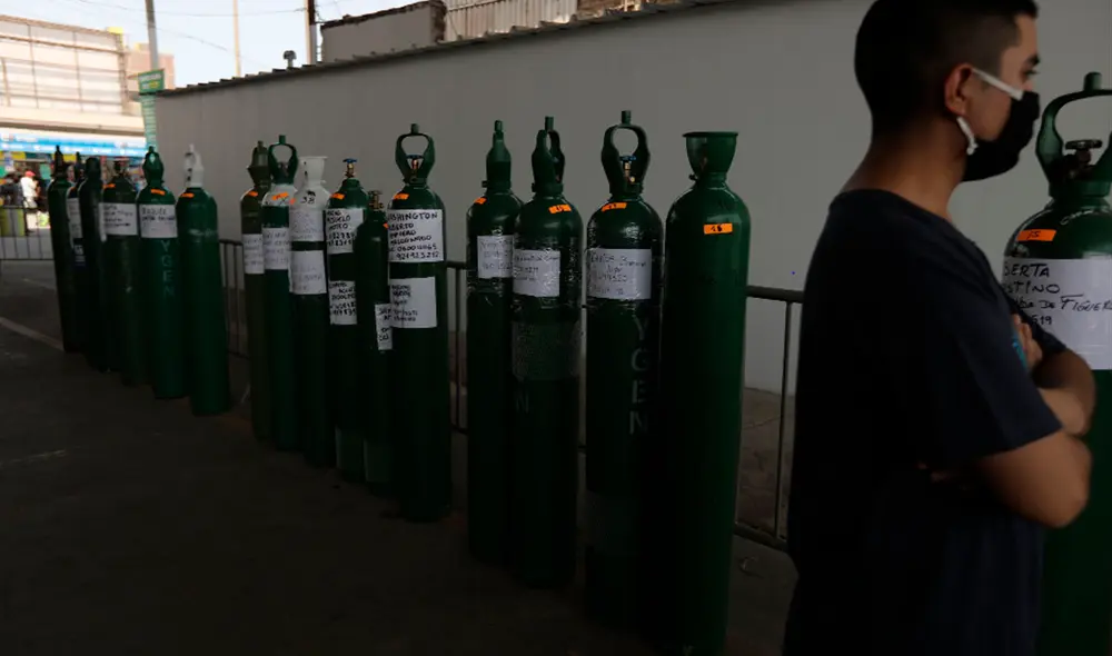 Planta abastece diariamente a unos 150 balones de oxígeno. Foto: Jorge Cerdán / La República Planta abastece diariamente a unos 150 balones de oxígeno. Foto: Jorge Cerdán / La República