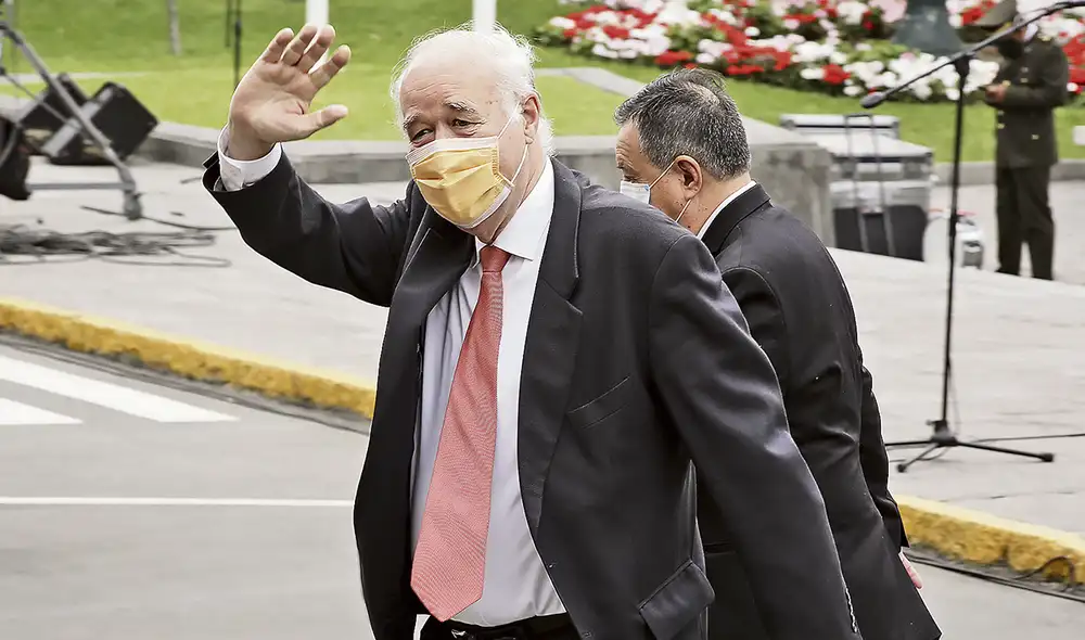 Víctor Andrés García Belaunde