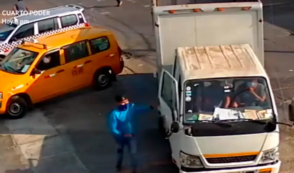 Según denunció Mario Altamirano, los ladrones no tenían ningún documento que pruebe que pertenecían a su empresa. Foto: captura de América TV Según denunció Mario Altamirano, los ladrones no tenían ningún documento que pruebe que pertenecían a su empresa. Foto: captura de América TV