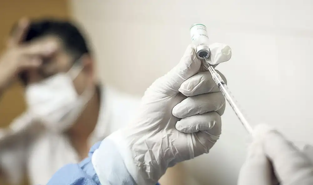 Essalud ya publicó el padrón de adultos mayores que se podrán vacunar del 8 al 13 de marzo. Foto: Minsa Essalud ya publicó el padrón de adultos mayores que se podrán vacunar del 8 al 13 de marzo. Foto: Minsa