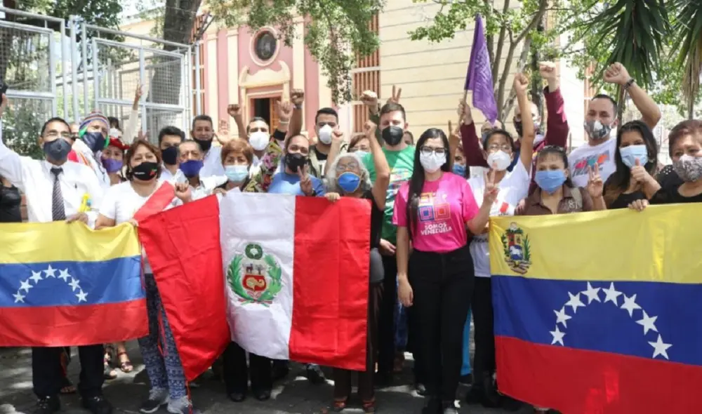 El domingo una agrupación política chavista encabezó un acto con la comunidad peruana en Caracas. Foto: Ministerio para las Relaciones Exteriores de Venezuela El domingo una agrupación política chavista encabezó un acto con la comunidad peruana en Caracas. Foto: Ministerio para las Relaciones Exteriores de Venezuela