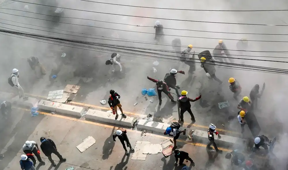 La ONU teme que las fuerzas de seguridad birmanas vayan de casa en casa en busca de los manifestantes. Foto: AFP