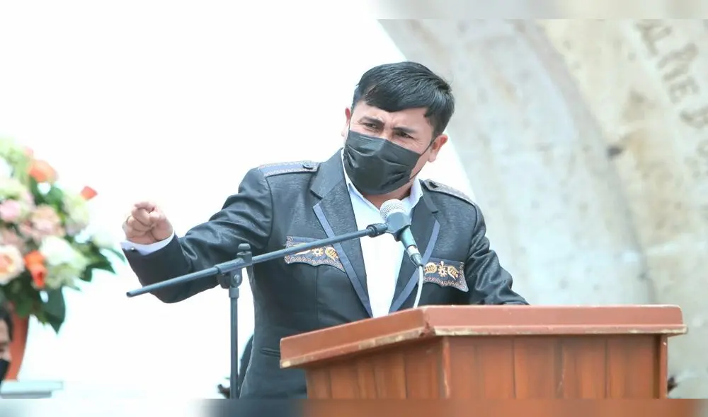 Gobernador participó este lunes de una ceremonia por el Día Internacional de la Mujer en Yanahuara. Foto: Gobierno Regional. Gobernador participó este lunes de una ceremonia por el Día Internacional de la Mujer en Yanahuara. Foto: Gobierno Regional.