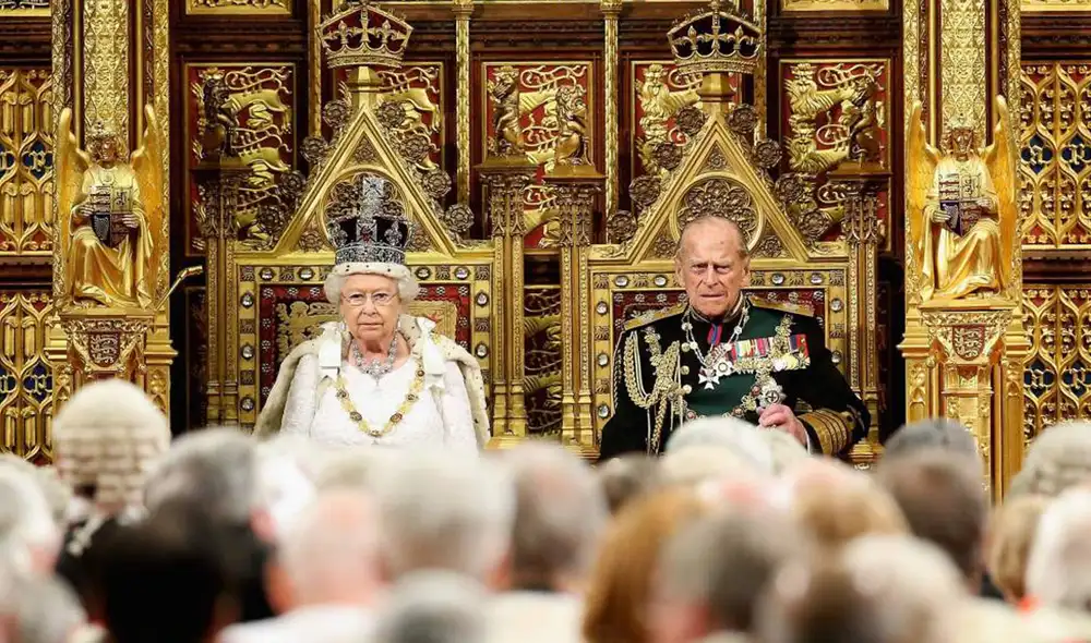 Meghan Markle y Harry revelaron los difíciles momentos que pasaron mientras convivían bajo el poder de la reina Isabel II. Foto: AFP