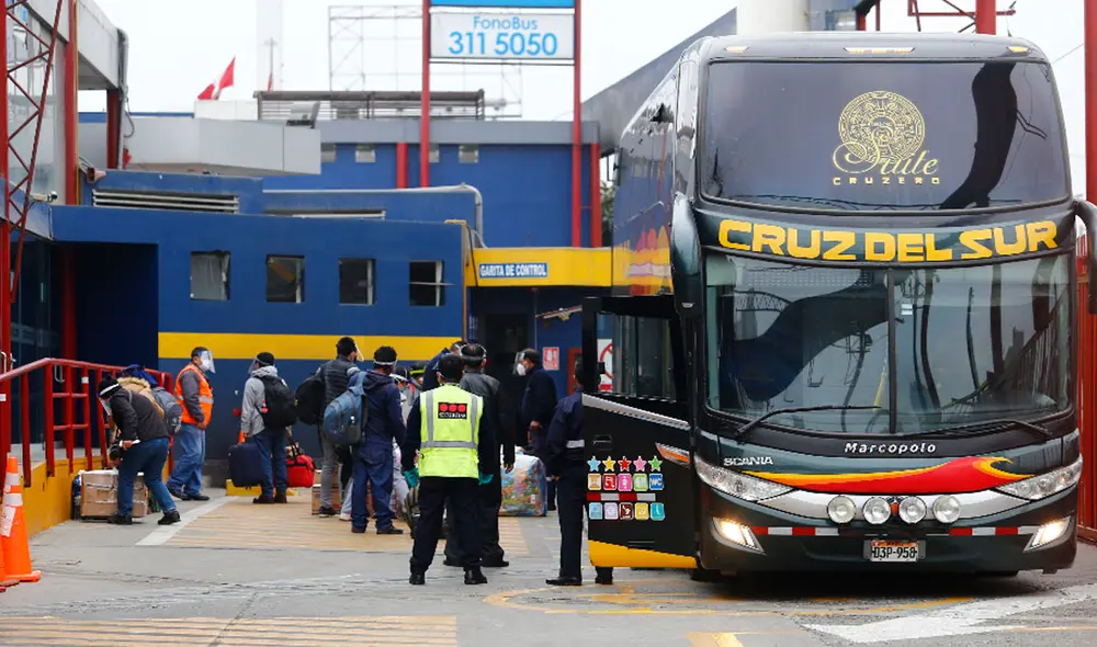 Transporte interprovincial reinició sus actividades luego del levantamiento de la cuarentena. Foto: La República