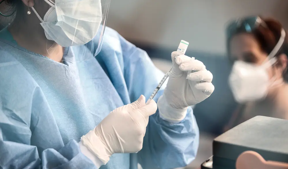 Ministro de Salud también destacó que la vacunación contra la COVID-19 avanza más rápido. Foto: La República Ministro de Salud también destacó que la vacunación contra la COVID-19 avanza más rápido. Foto: La República