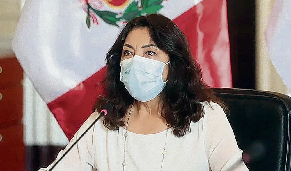 Negociaciones. Premier Bermúdez tuvo que darse el tiempo para participar en la sesión del Pleno y responder un fake new contra la vacuna de Sinopharm. Foto: Andina Negociaciones. Premier Bermúdez tuvo que darse el tiempo para participar en la sesión del Pleno y responder un fake new contra la vacuna de Sinopharm. Foto: Andina