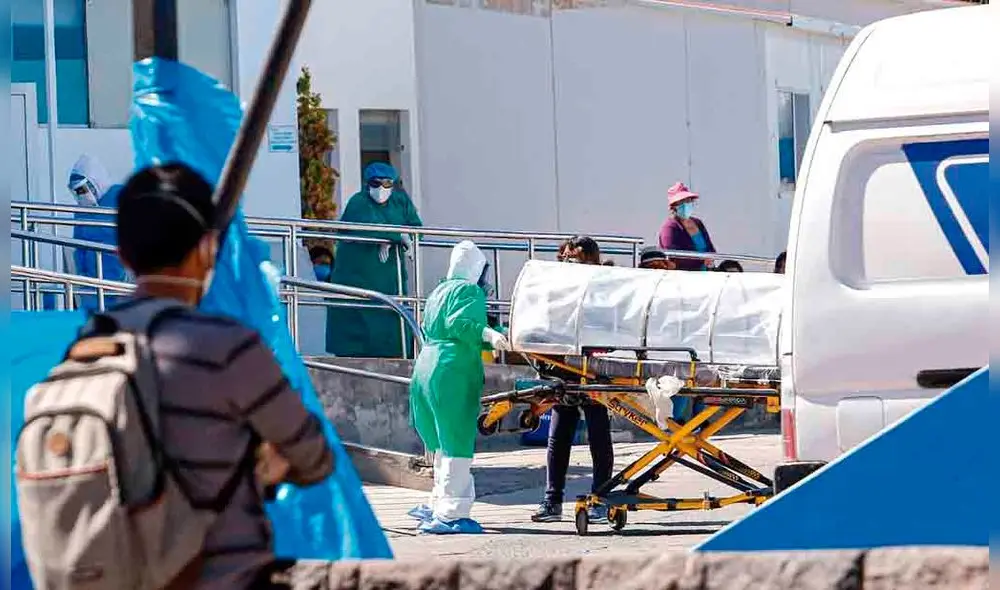 Riesgo. Casos de hospitalzación y contagio se reducen, pero casos graves aun persisten. Por ello camas UCI de hospitales COVID estan copadas.