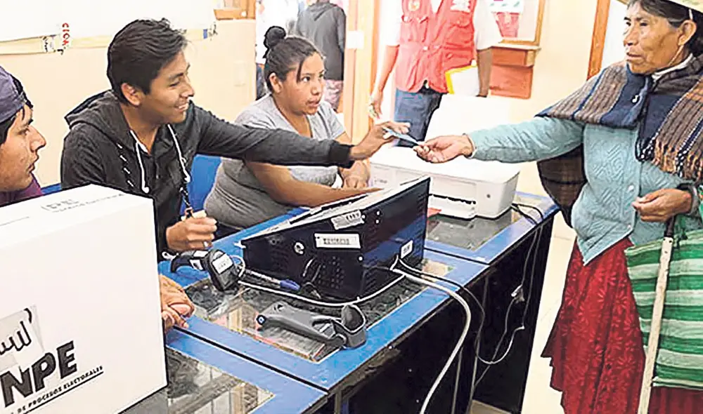 El dato. La pandemia, un quinquenio marcado por la inestabilidad política y la falta de partidos políticos con representatividad ocasionaron en esta elección el mayor número de indecisos. Foto: difusión El dato. La pandemia, un quinquenio marcado por la inestabilidad política y la falta de partidos políticos con representatividad ocasionaron en esta elección el mayor número de indecisos. Foto: difusión