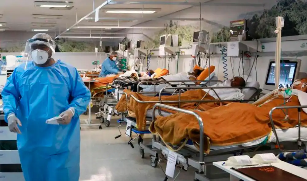 En 20 de los 27 estados del país las tasas de ocupación de las UCIs supera el 80 %, por lo que están en la zona de alerta crítico, y 13 tienen tasas superiores al 90 %. Foto: AFP En 20 de los 27 estados del país las tasas de ocupación de las UCIs supera el 80 %, por lo que están en la zona de alerta crítico, y 13 tienen tasas superiores al 90 %. Foto: AFP