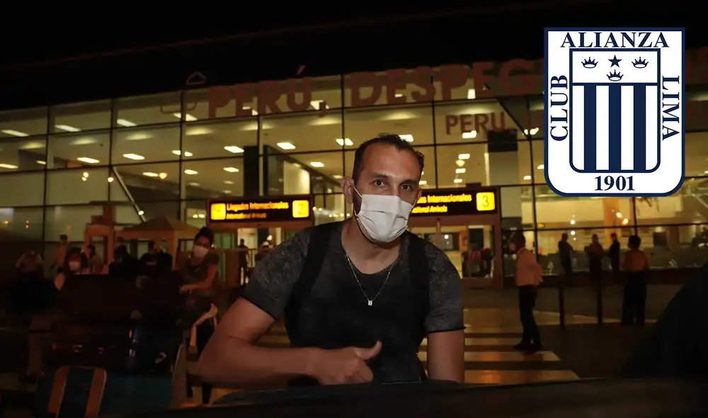 Hernán Barcos llegó a Lima este viernes procedente de Argentina. Foto: Twitter del Club Alianza Lima.