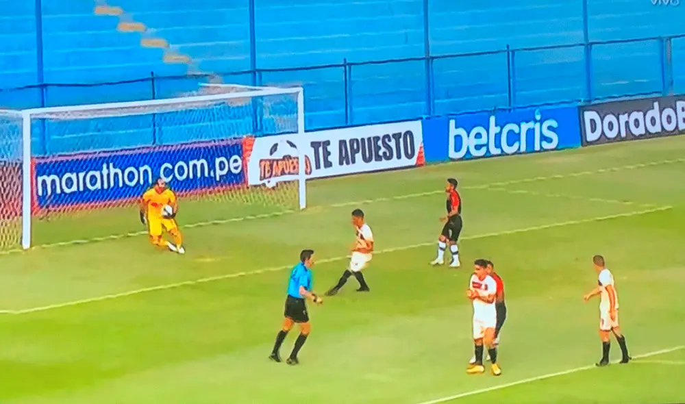 José Carvallo regresó a Universitario en el 2019 después de tres temporadas en UTC. Foto: captura de Gol Perú José Carvallo regresó a Universitario en el 2019 después de tres temporadas en UTC. Foto: captura de Gol Perú