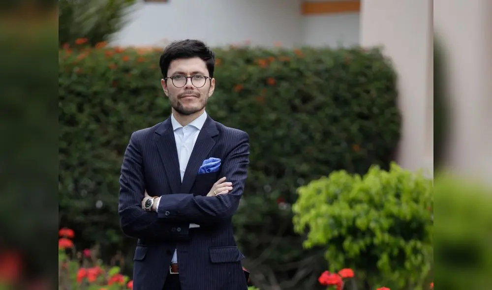 Gonzalo Banda hace análisis político desde 2013. Es un oficio complicado en
un país dónde el desenlace electoral siempre es inesperado.