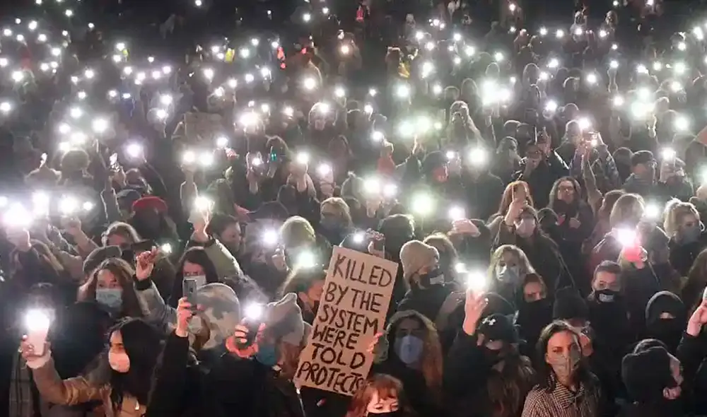Sarah Everard había visitado a sus amigos en Clapgam, sur de Londres, y regresaba a Brixton, a unos 50 minutos de caminata, cuando desapareció hacia las 21.30 p. m. Foto: AFP