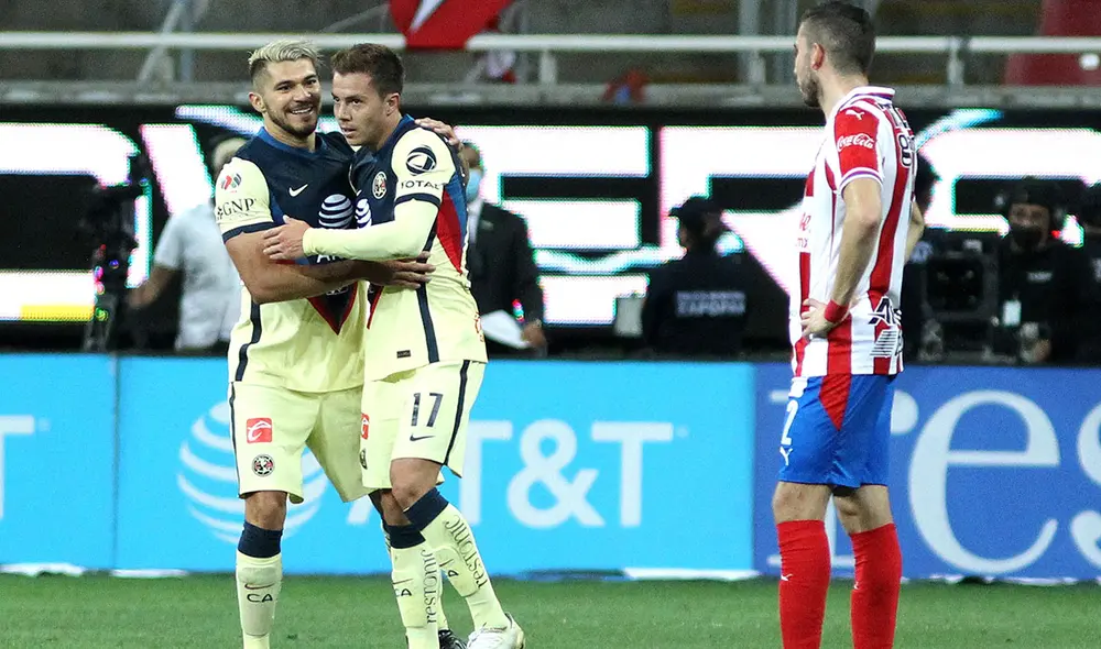 Chivas de Guadalajara y América juegan por la fecha 11 del Torneo Guardianes 2021 de Liga MX. Foto: AFP Chivas de Guadalajara y América juegan por la fecha 11 del Torneo Guardianes 2021 de Liga MX. Foto: AFP