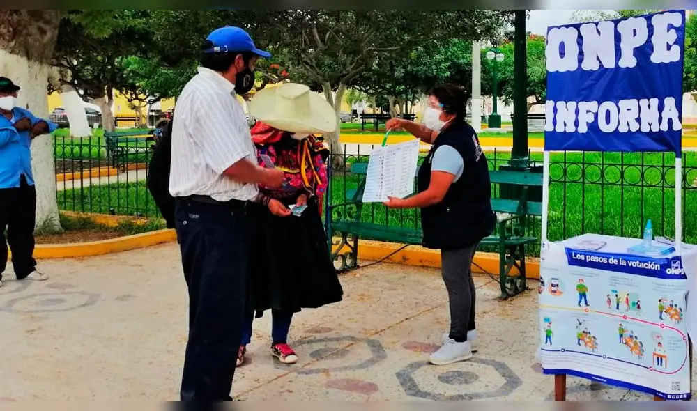 Personal de la ODPE capacitó a pobladores de Ferreñafe. Foto: ODPE.