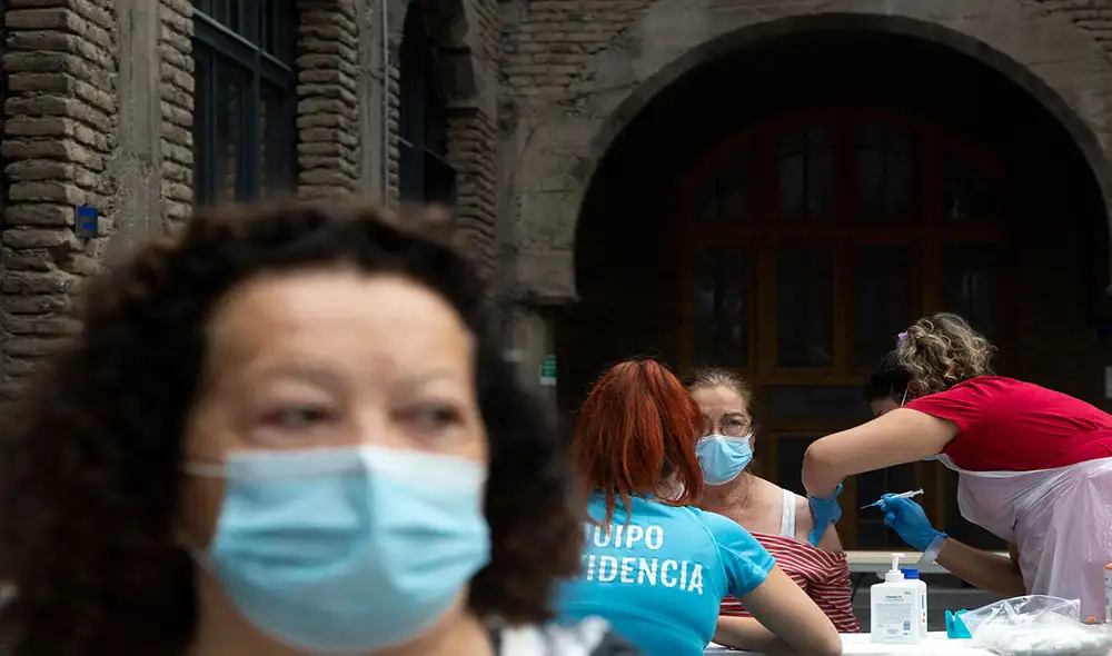 El mandatario de Chile recalcó que próximamente llegarán cuatro millones de dosis extras para continuar la vacunación contra el coronavirus. Foto: AFP El mandatario de Chile recalcó que próximamente llegarán cuatro millones de dosis extras para continuar la vacunación contra el coronavirus. Foto: AFP