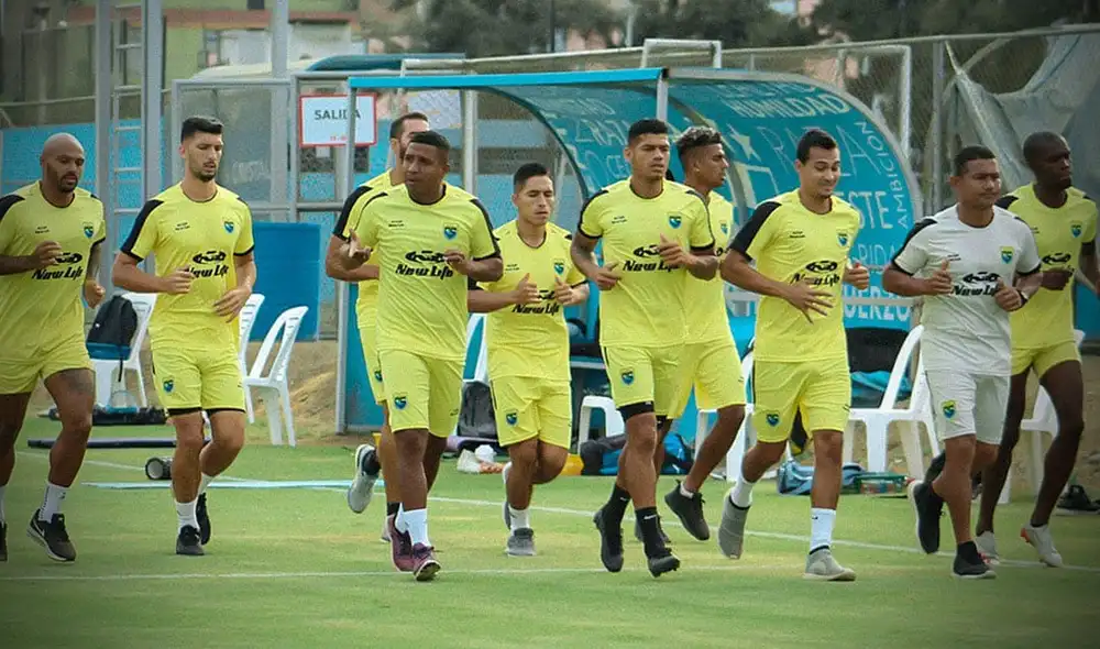 Carlos Stein formó plantel pensando en asumir la Liga 1. Foto: Carlos Stein