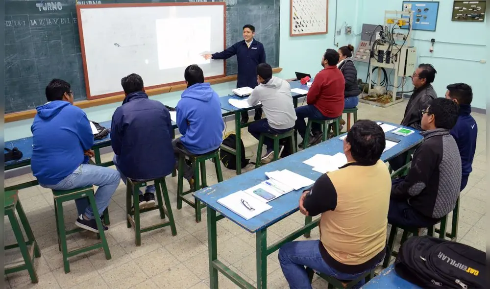 Los primeros cursos que realizarán serán virtuales. Foto: Anglo American Los primeros cursos que realizarán serán virtuales. Foto: Anglo American