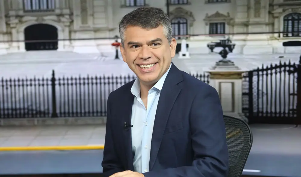 Guzmán postula a la presidencia de la República con el Partido Morado. Foto: La República Guzmán postula a la presidencia de la República con el Partido Morado. Foto: La República